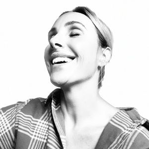 Meet your Posher, Nena